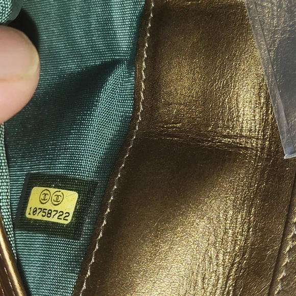 (SOLD)Authentic Chanel Paris New York travel line long wallet. - Picture 8 of 10